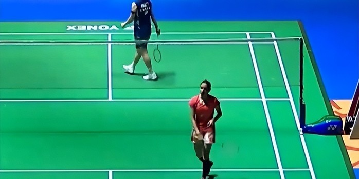 赛中占据绝 赛中占据绝